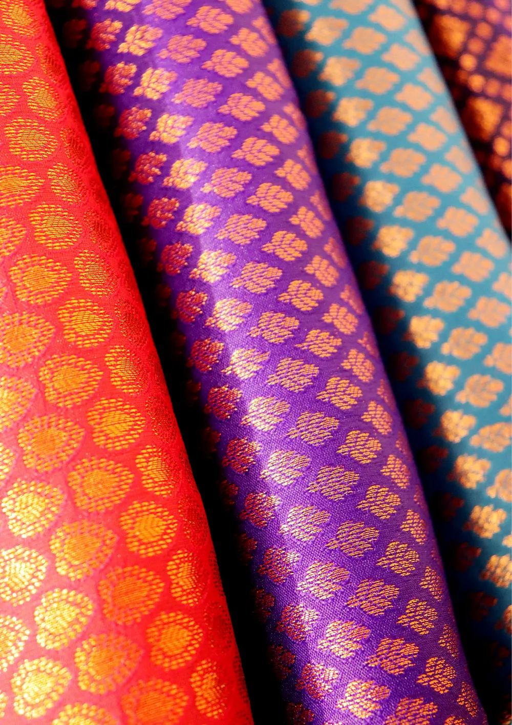 How do I start online saree business?