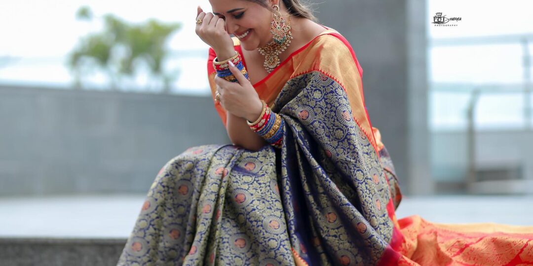 Anasurya in Purple Kanjivaram Saree