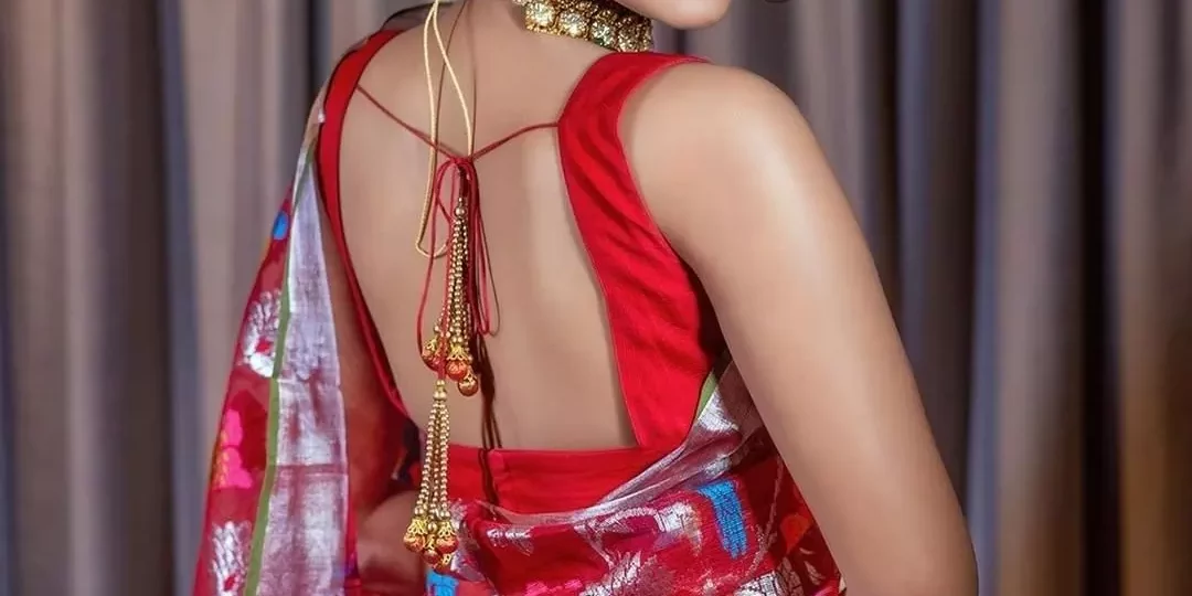 Anupama Parameswaran Red Silk Saree