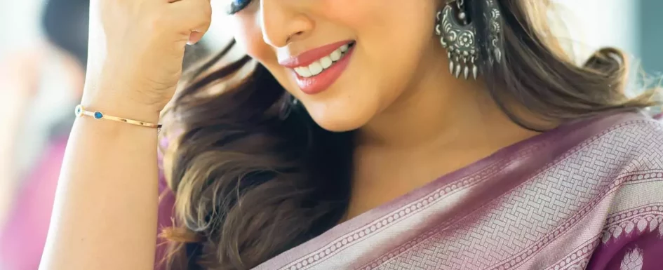 Shamna Kasim - Purple Silk saree