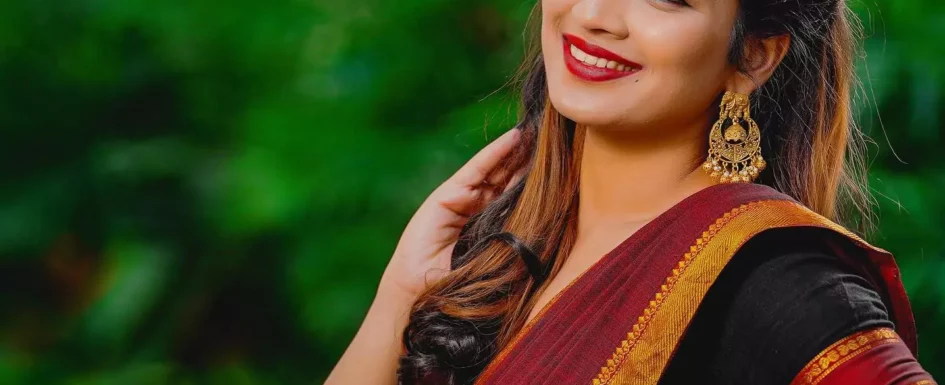 Inaya Sulthana - Stylish Black Half Saree