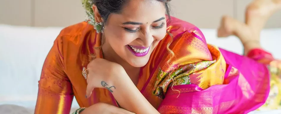 High-collar deep neck blouse Banaras Saree - Anasuya