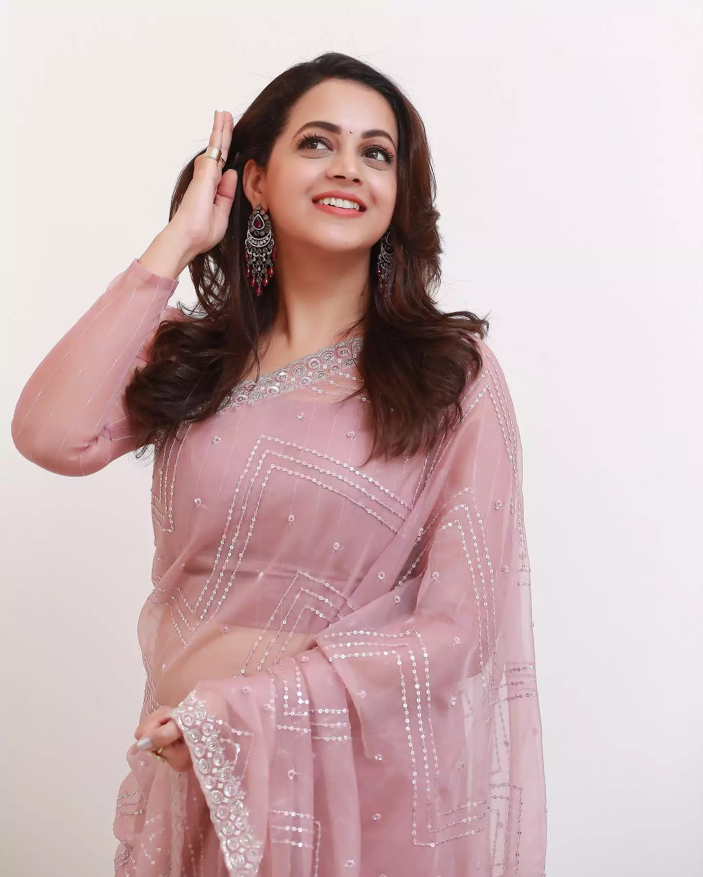 [Image: bhavana-menon-designer-rose-pink-saree-4.webp]