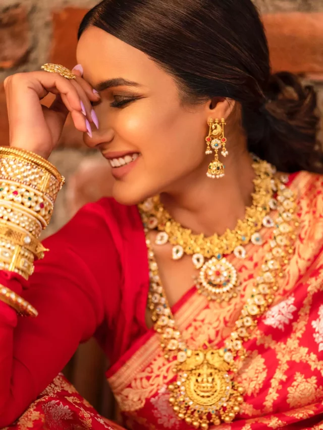 Jasmin Bhasin's PreBridal Saree Inspiration How to Get the Look with Red Banarasi Saree